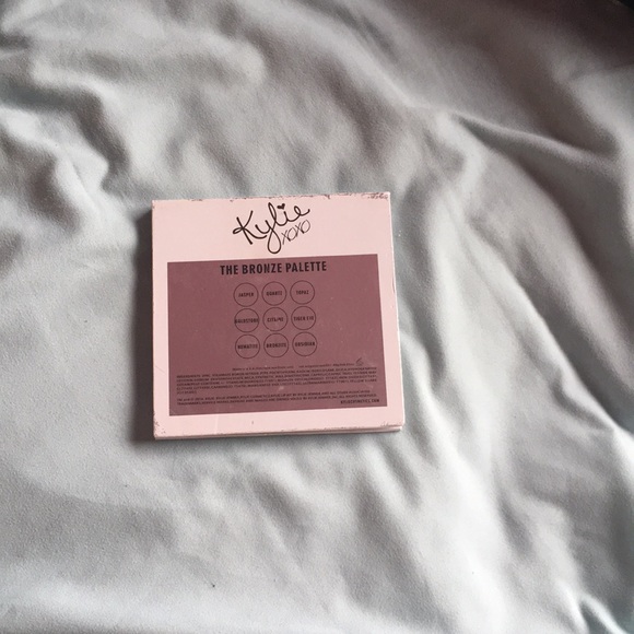 Kylie Cosmetics The Bronze Palette| Kyshadow - Picture 2 of 3